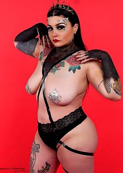 Mistress Dolly image 2 of 4
