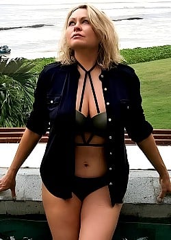 Mitsou Gelinas image 1 of 1
