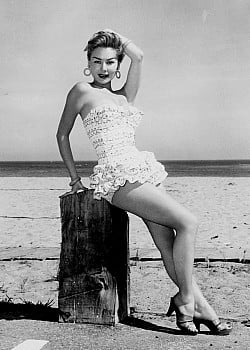 Mitzi Gaynor image 2 of 4