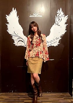 Miyabi Nakano image 3 of 3