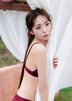 Miyu Nozaki image 4 of 4