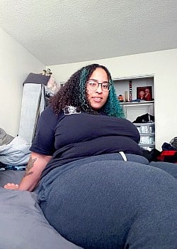 Mmmilkygf image 3 of 4