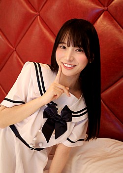 Moe Sakakihara image 2 of 2