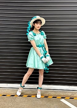 Moeka Koizumi image 2 of 2