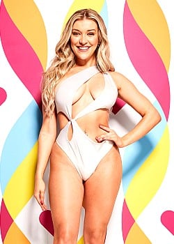 Molly Marsh image 1 of 1