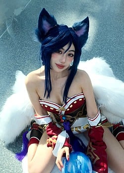 Molly Shen image 3 of 3