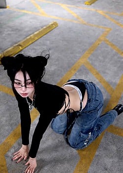 Molly Shen image 1 of 3