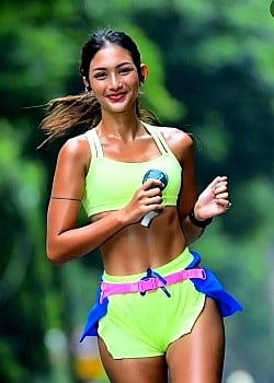 Momo Moriska image 2 of 4