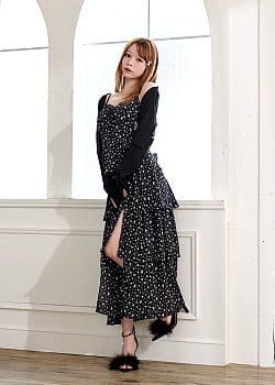Momo Wakabayashi image 3 of 3