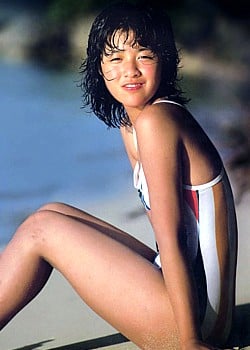Momoko Kikuchi image 2 of 3