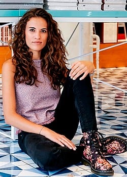 Mona Ameziane image 2 of 4