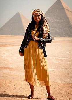 Mona Kosar Abdi image 2 of 4