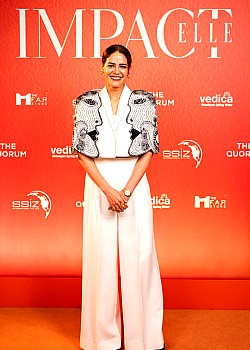 Mona Singh image 3 of 4