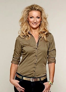 Monika Gruber image 2 of 2