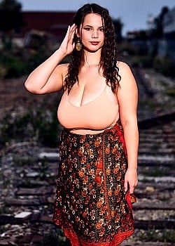 Morgan Miller image 1 of 4