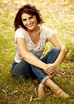 Morgana O\'Reilly image 2 of 2
