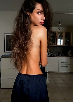 Naama Barel image 1 of 3