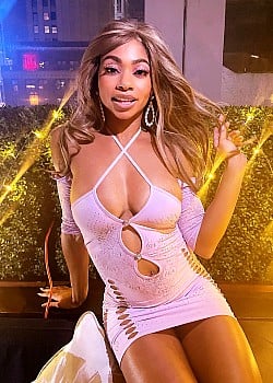 Nadia Brown image 4 of 4
