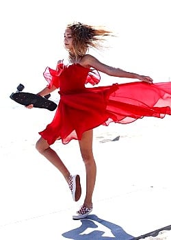 Nadia Turner image 3 of 4