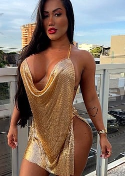 Nadine Borges image 3 of 3