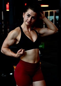 Nadine Van Oosten image 2 of 3
