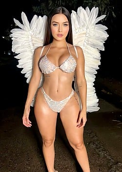 Nahomi Rojas image 2 of 4