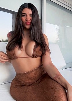 Naiara Aldana image 1 of 3