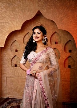 Naina Ganguly image 3 of 3