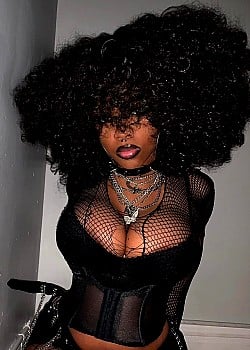 Nakia Porter image 4 of 4