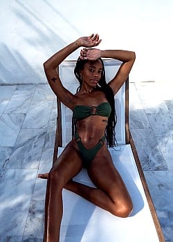 Nalia Mellow image 3 of 3