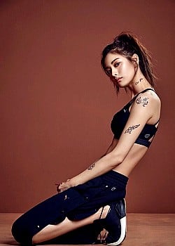 Nana Im Jin Ah image 2 of 4