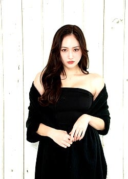 Nao Takahashi image 2 of 2