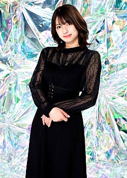 Nao Takami image 1 of 3