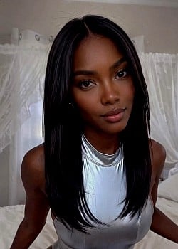 Naomi Tadesse image 3 of 3
