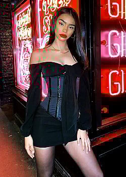 Naressa Valdez image 4 of 4