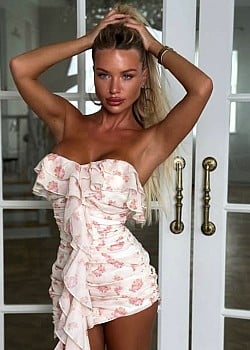 Natali Gubner image 3 of 4