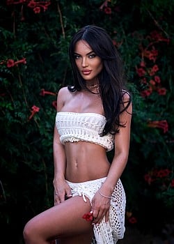 Natali Sco image 1 of 4