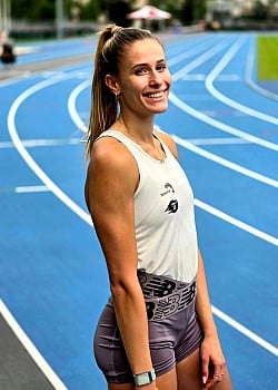 Natalia Kaczmarek image 4 of 4