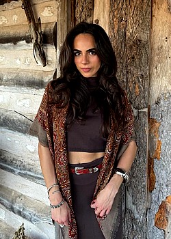 Natalia Lopez image 2 of 4