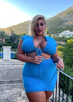 Natalia Lozano image 3 of 4