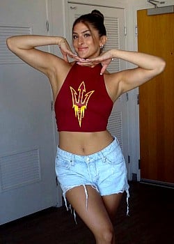 Natalia Namvari image 4 of 4