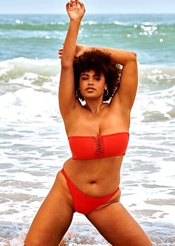 Natalie Gage image 2 of 4