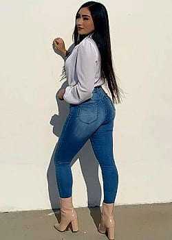 Natalie Garza image 2 of 4
