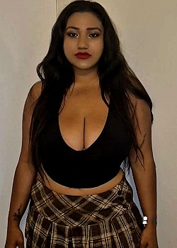 Natalie Yapa image 2 of 2