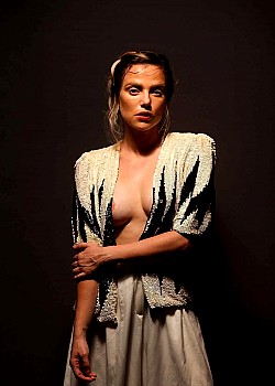 Natallia Rodrigues image 2 of 4