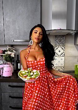 Nataly Ospina image 4 of 4