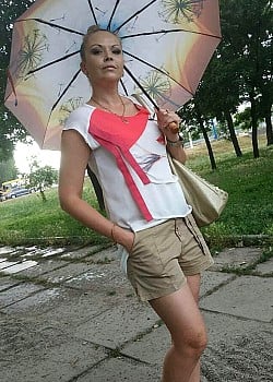 Natasha Kozakova image 2 of 2