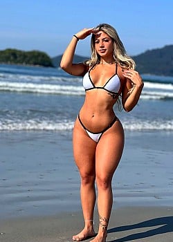 Nathalia Valente image 4 of 4