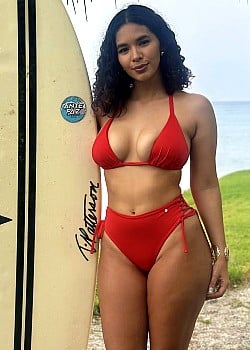 Nathaly Shanel image 1 of 2