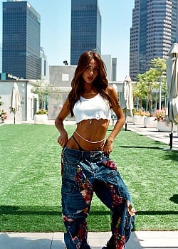 Nathanya Sion image 2 of 4